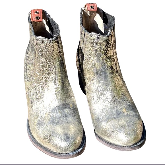 Freebird Salamanca Gold Metallic Ankle Booties. 8 - Picture 2 of 6